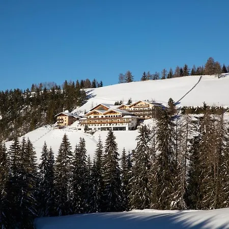 Kraeuterhotel Zischghof Hotel 4*