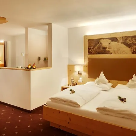 Kraeuterhotel Zischghof 4*